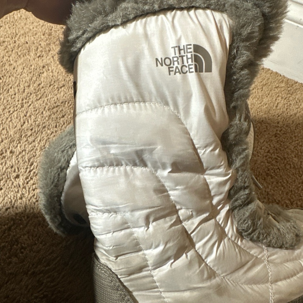 The North Face Insulated Boots Quilted Goose Down Nuptse Fur Lace Women’s Size 8 - Picture 6 of 13